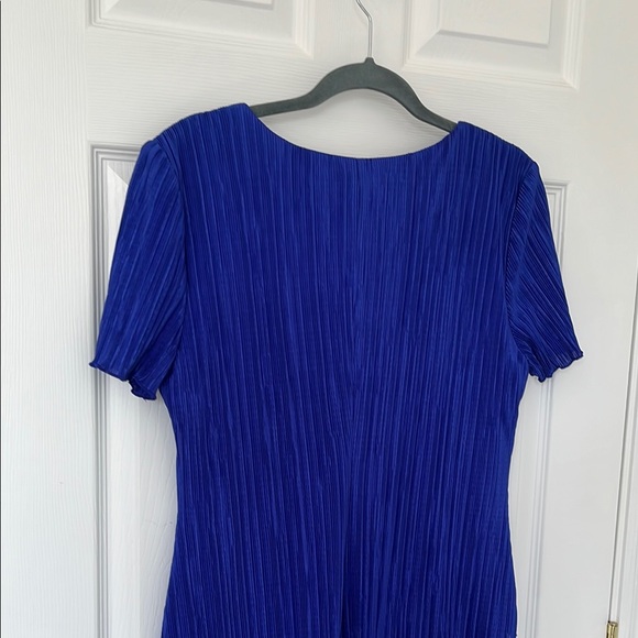 Blue Ribbed Dress - Picture 7 of 9